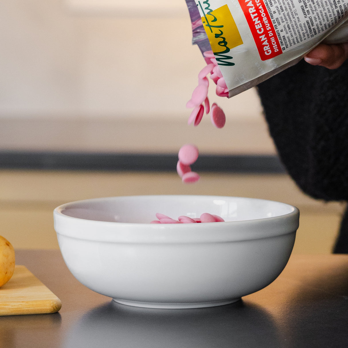 Gran Centramerica Strawberry Melting Wafers - 2.2 lb