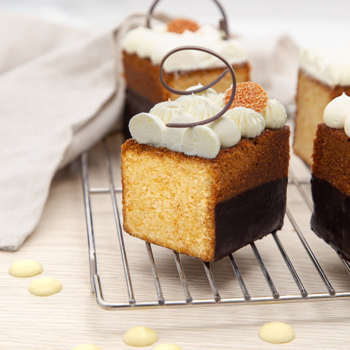 Reno X White Chocolate 28% - 30 lb