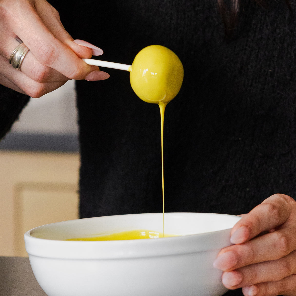 Gran Centramerica Pistachio Melting Wafers - 2.2 lb